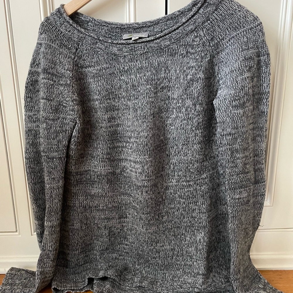 Horny Toad gray sweater - size S - good condition